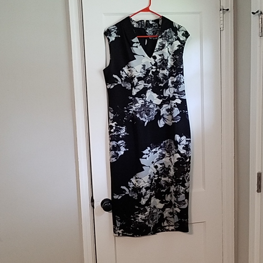 Sheath dress